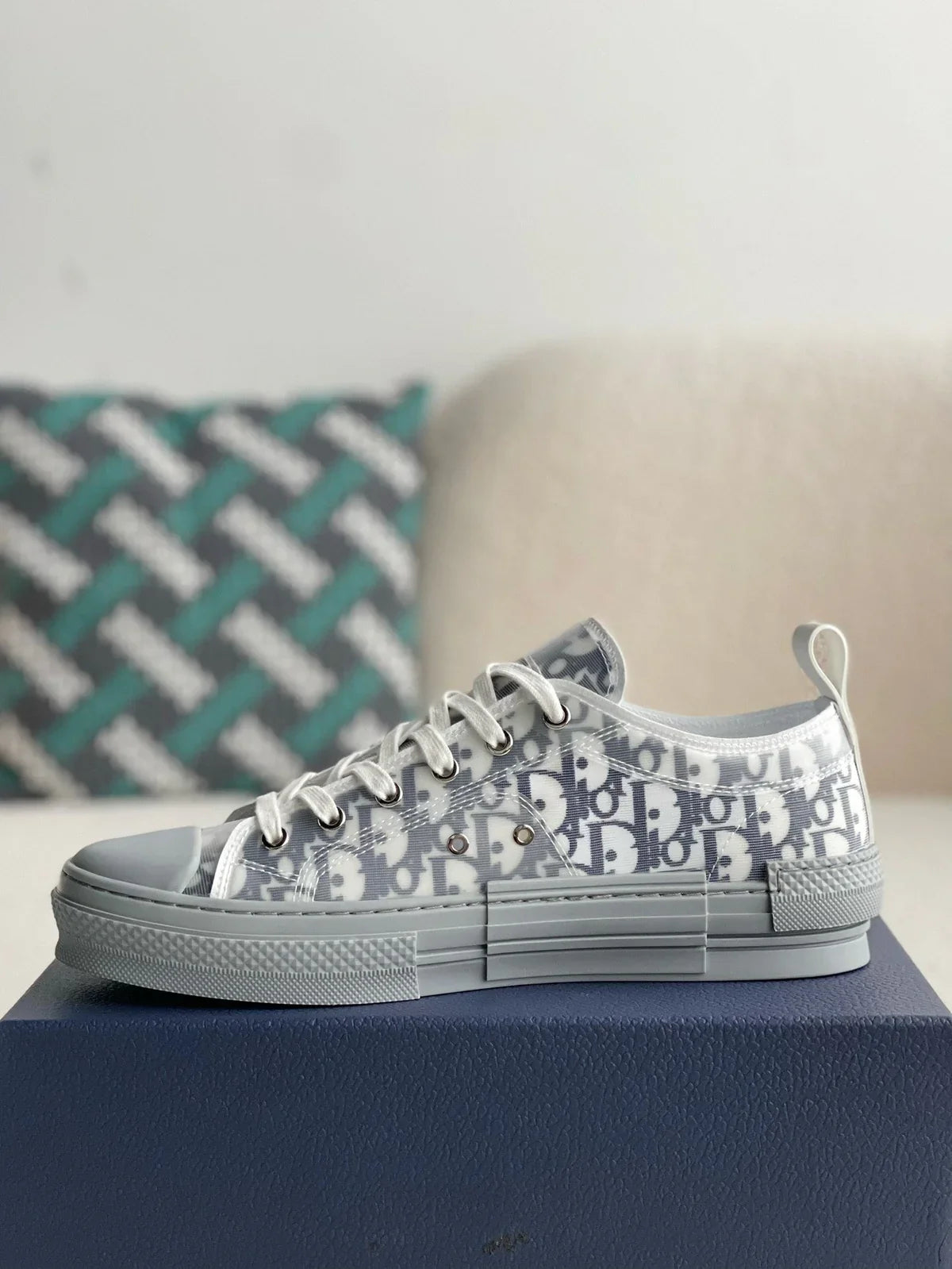 DIOR SNEAKER