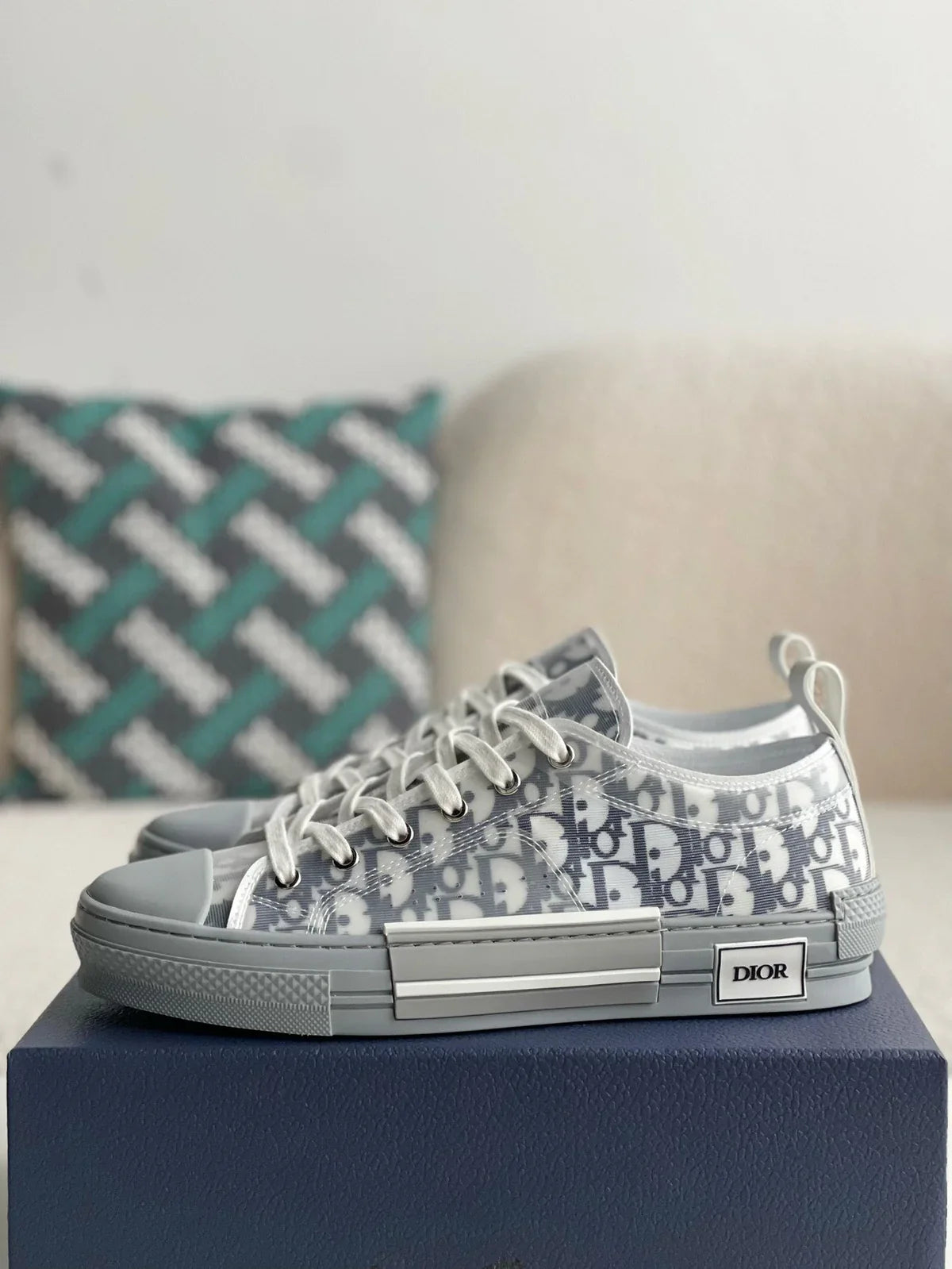 DIOR SNEAKER