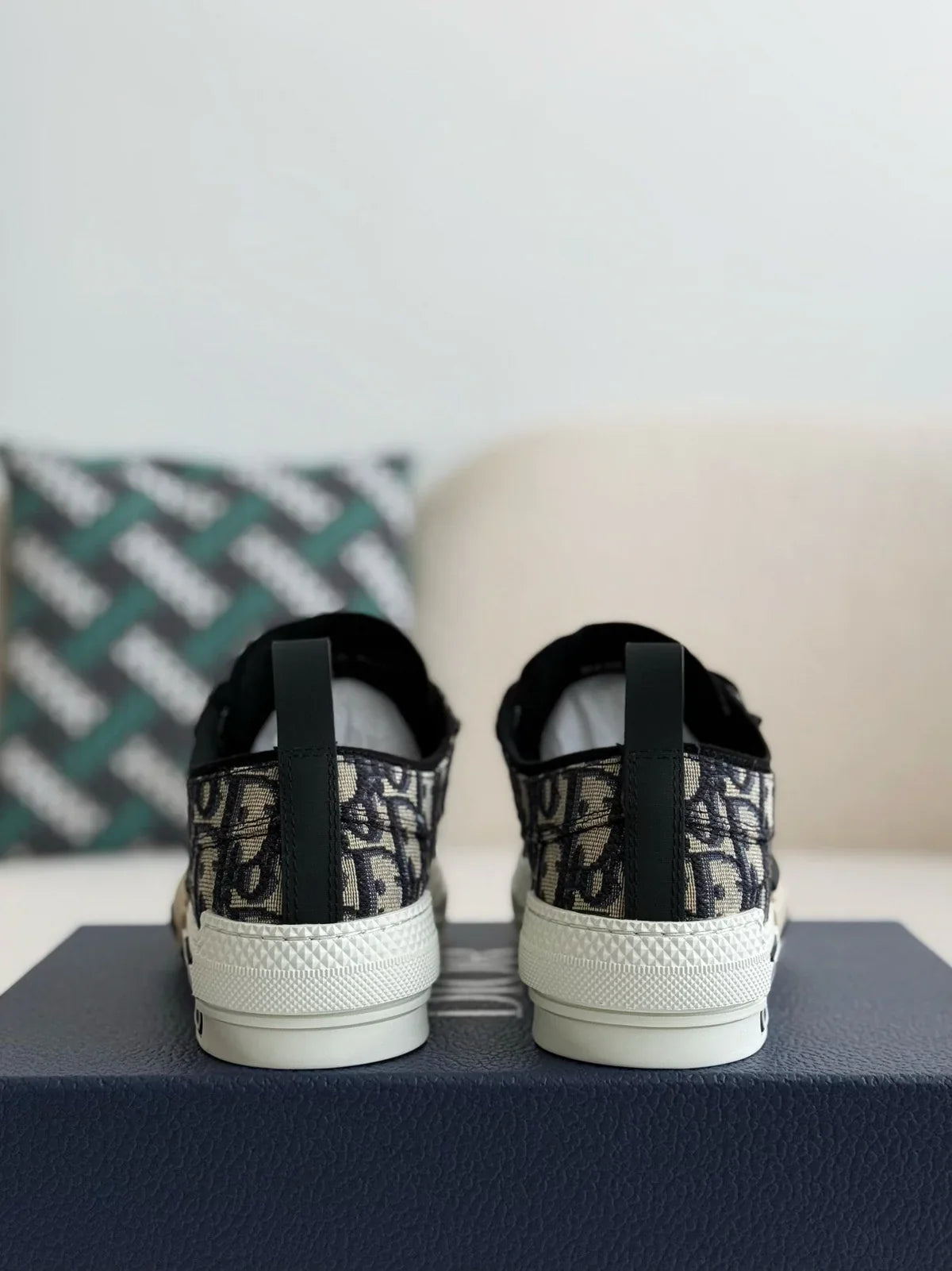 DIOR SNEAKER