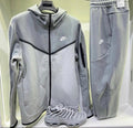 NIKE TRACKSUIT