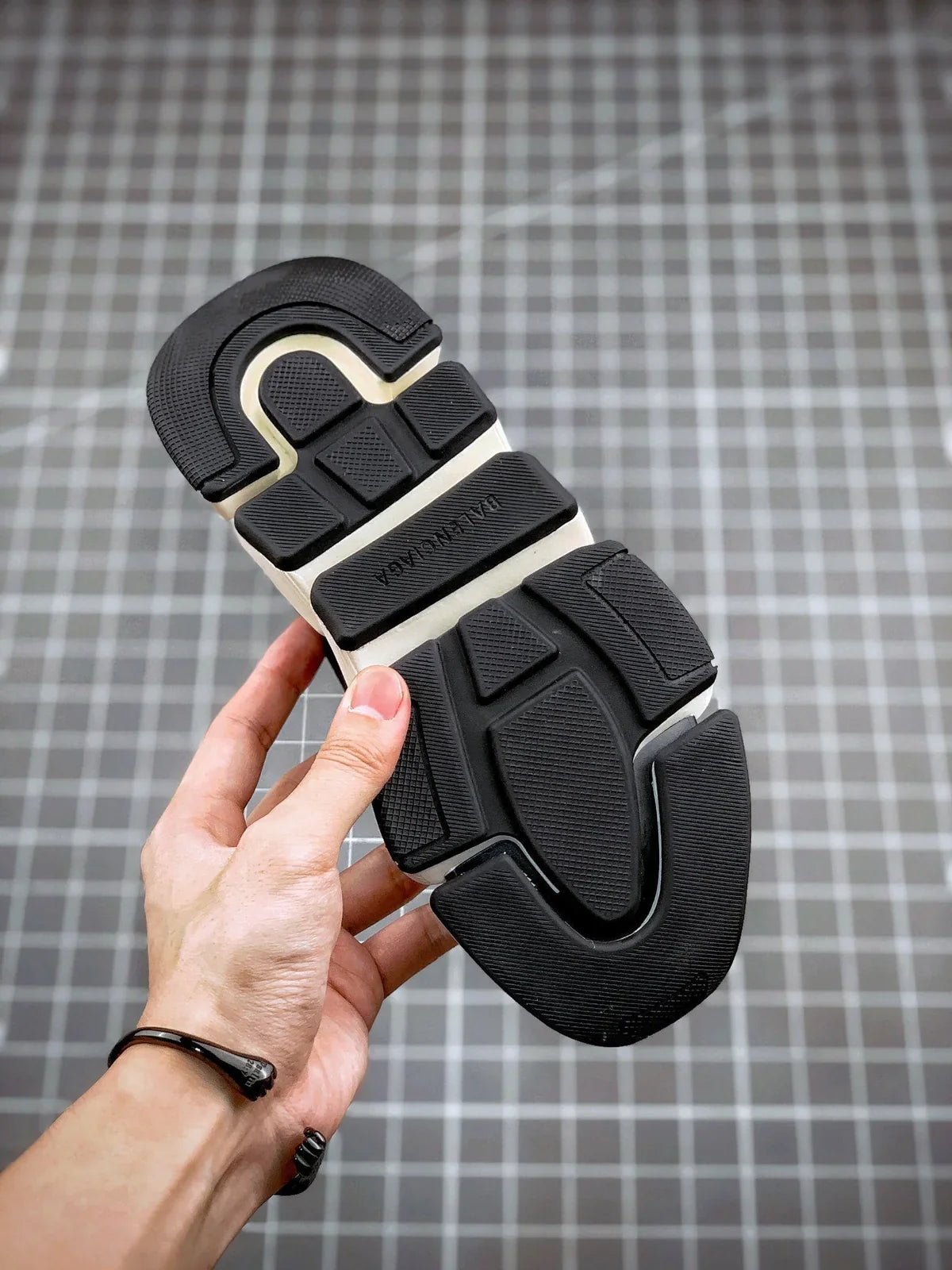 BALENCIAGA SNEAKER