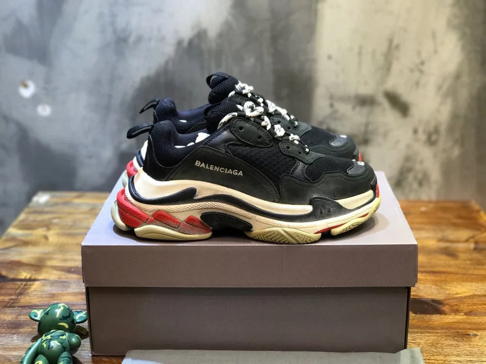 BALENCIAGA SNEAKER