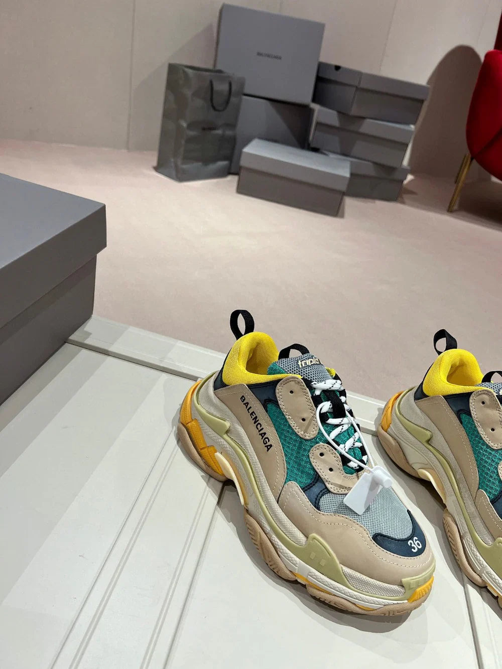 BALENCIAGA SNEAKER