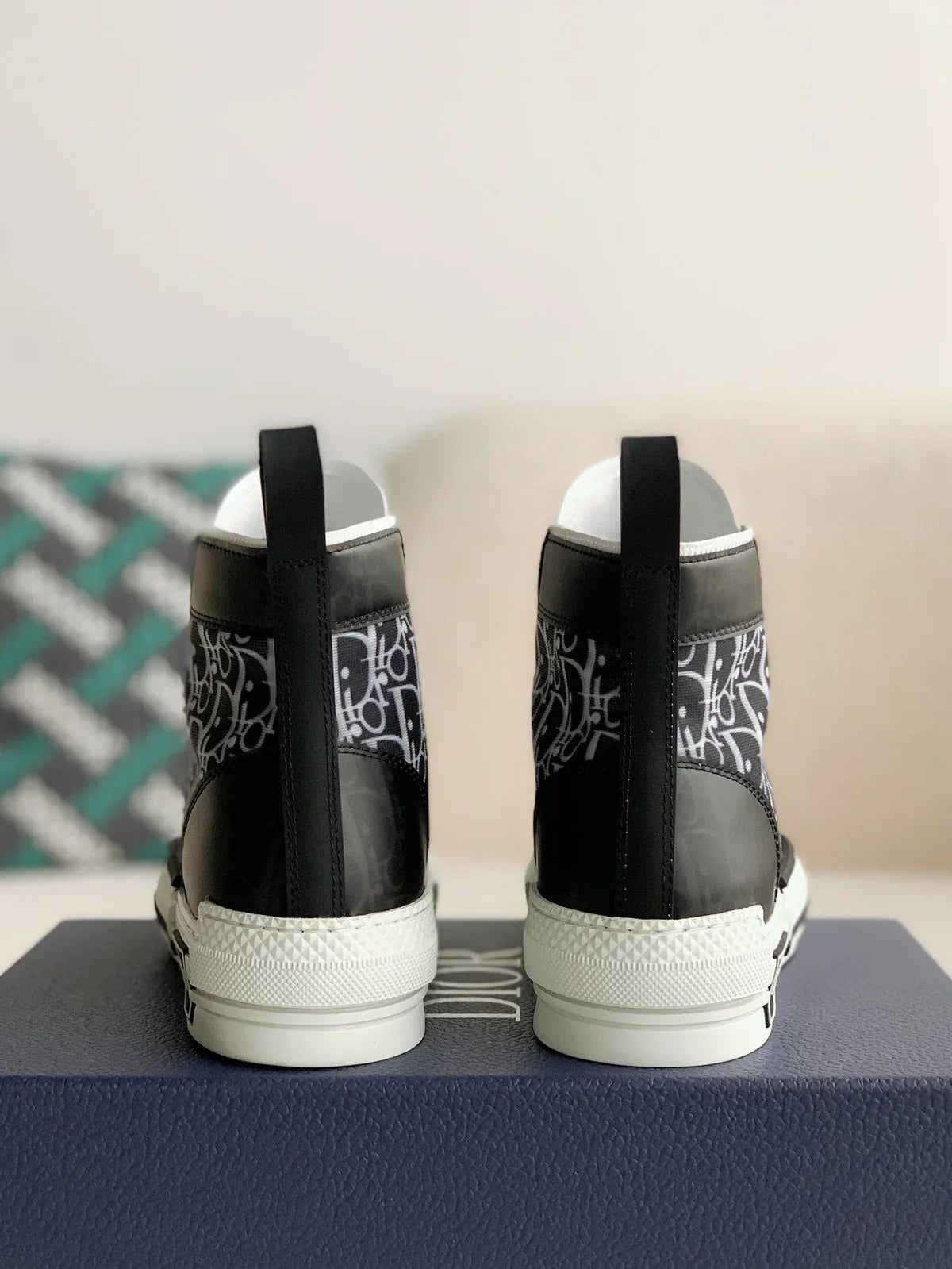 DIOR SNEAKER