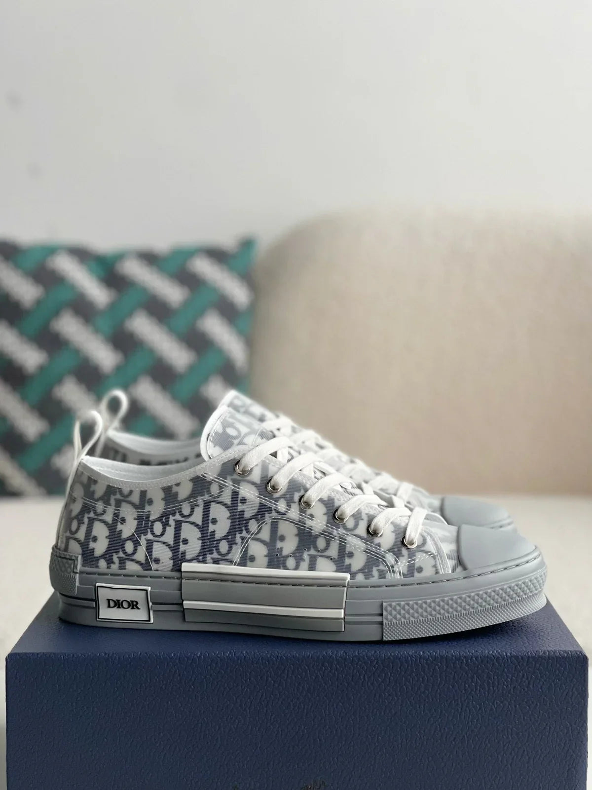 DIOR SNEAKER